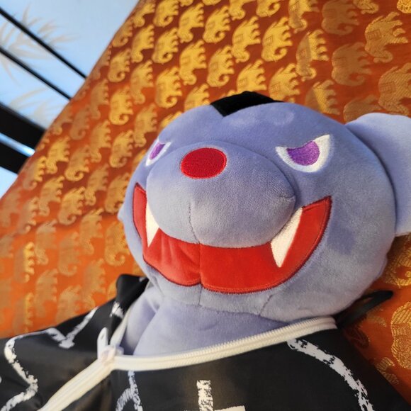 Hard to Find "Vambear" the Vampire Deddy Bear w/ Body Bag - NWT - Picture 5 of 7